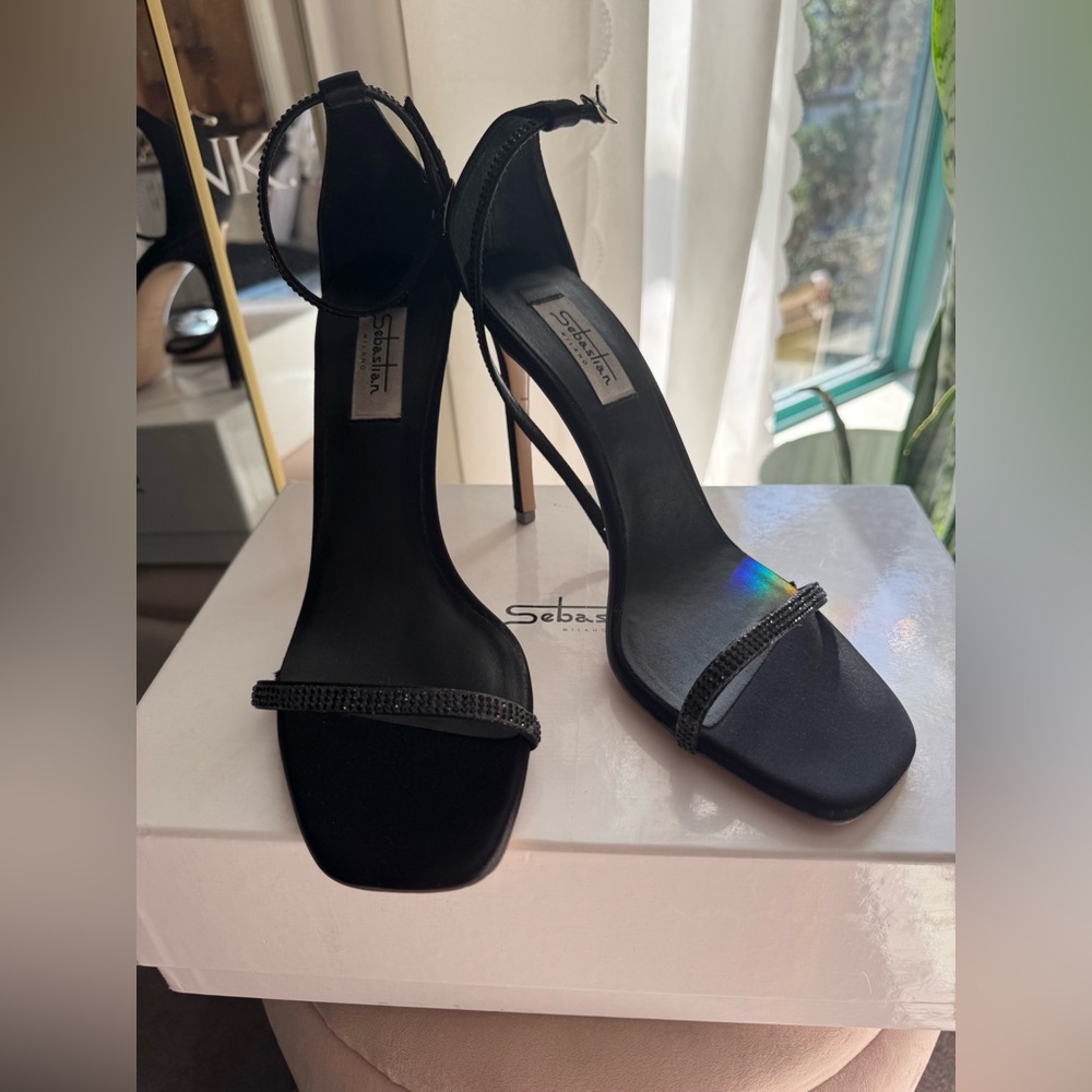 BNIB - SEBASTIAN MILANO Ankle Strap Sandals heels EU40 Black Made in Italy